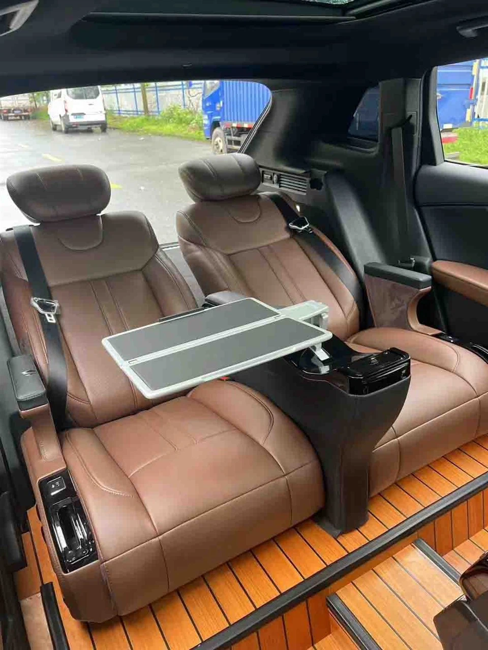 Lincoln Electric Seat